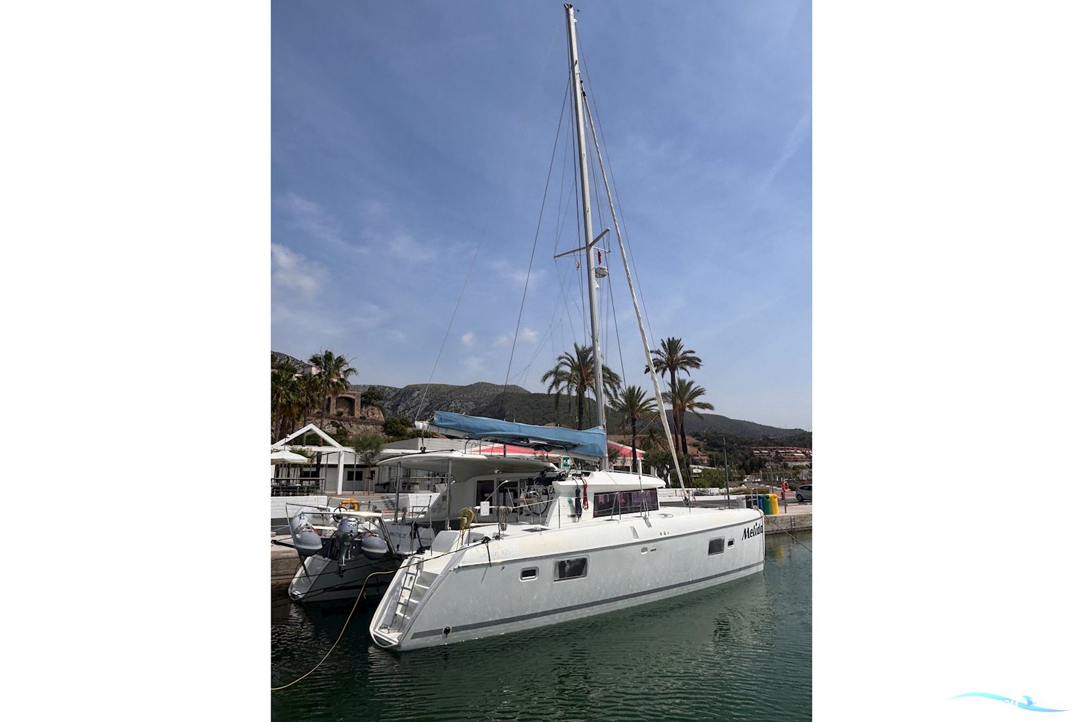Lagoon 421