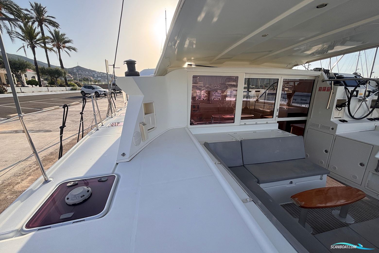 Lagoon 421
