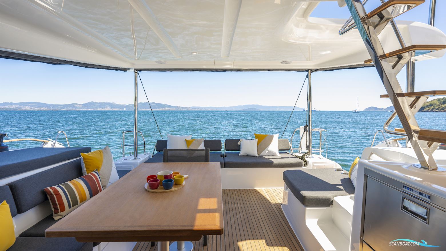 Lagoon 43 