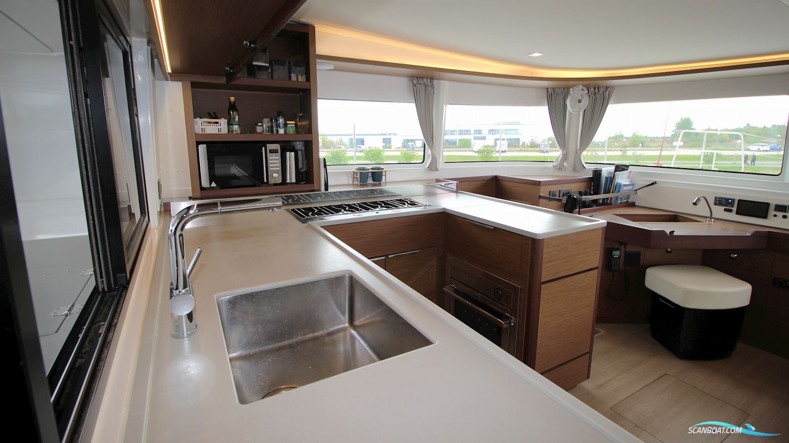 Lagoon 46 