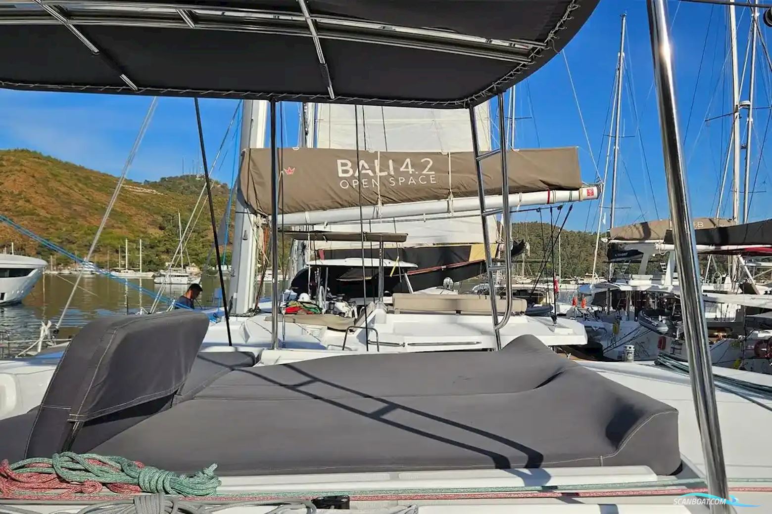 Lagoon 46