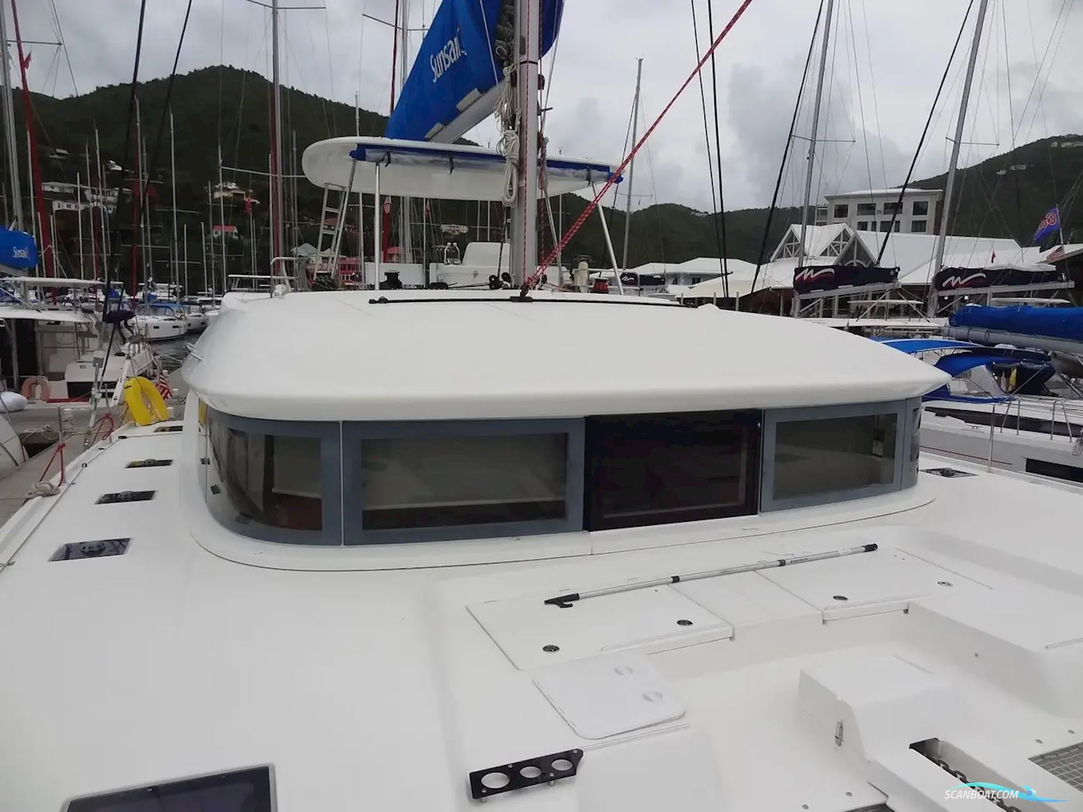 Lagoon 50