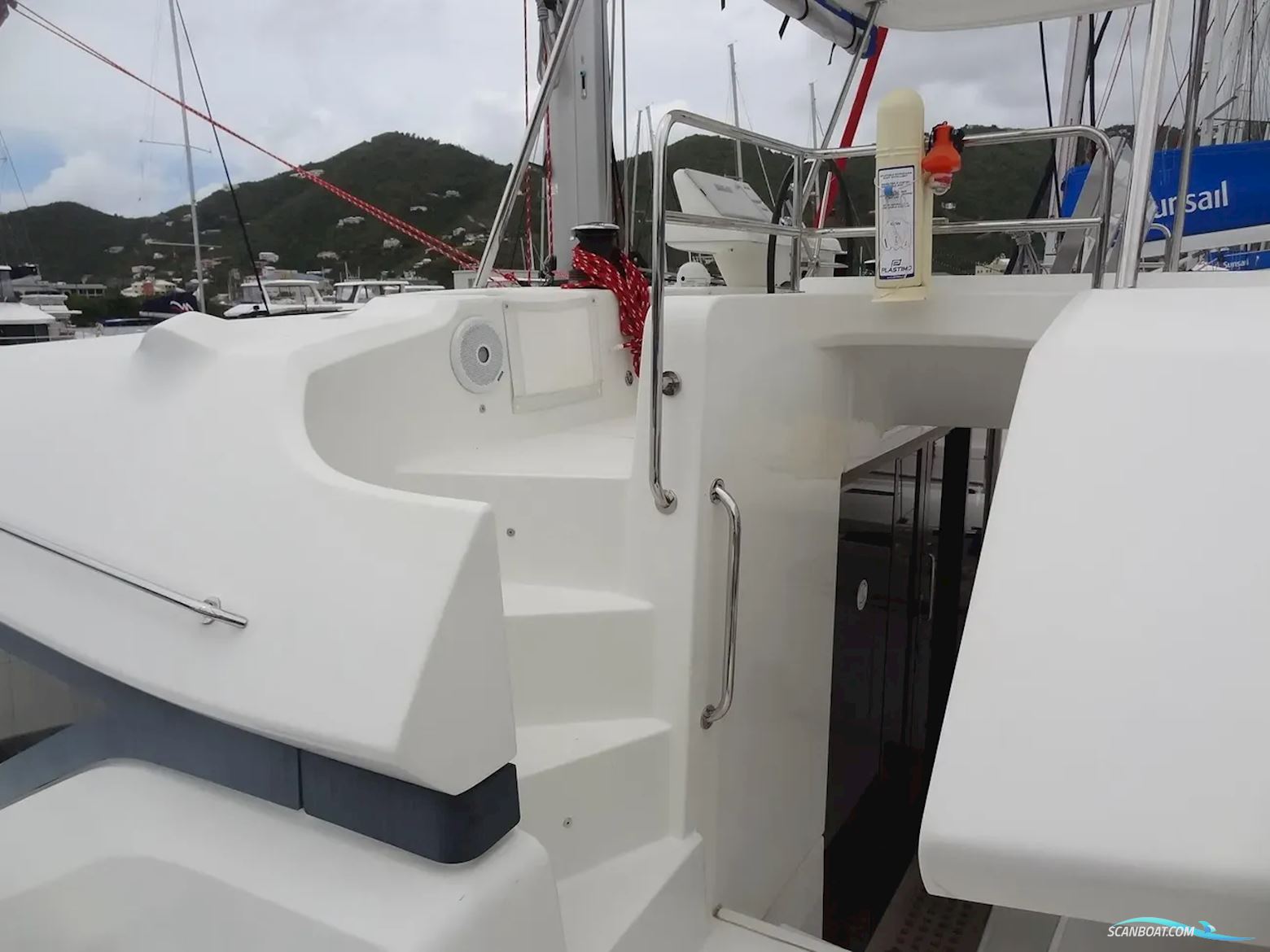 Lagoon 50