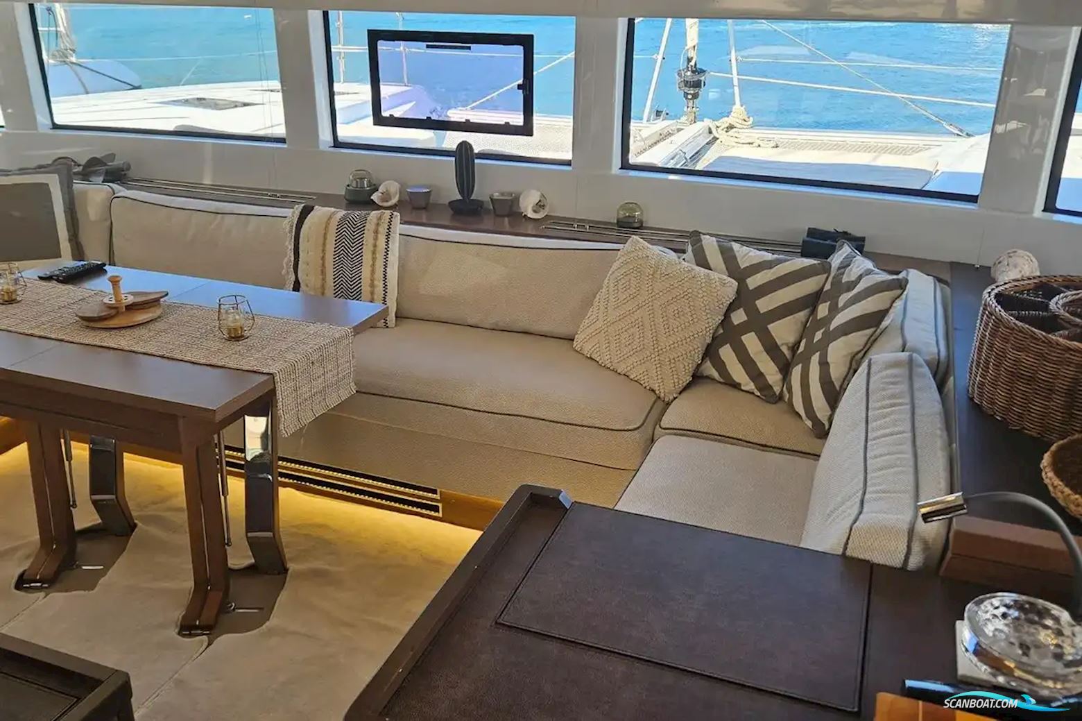 Lagoon 50