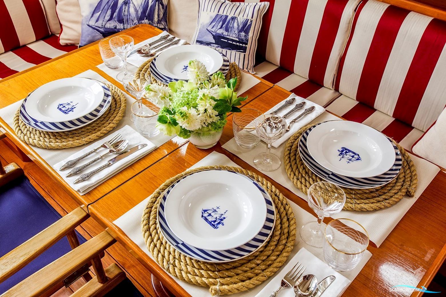 Lemsteraak Aukje Zwaantje