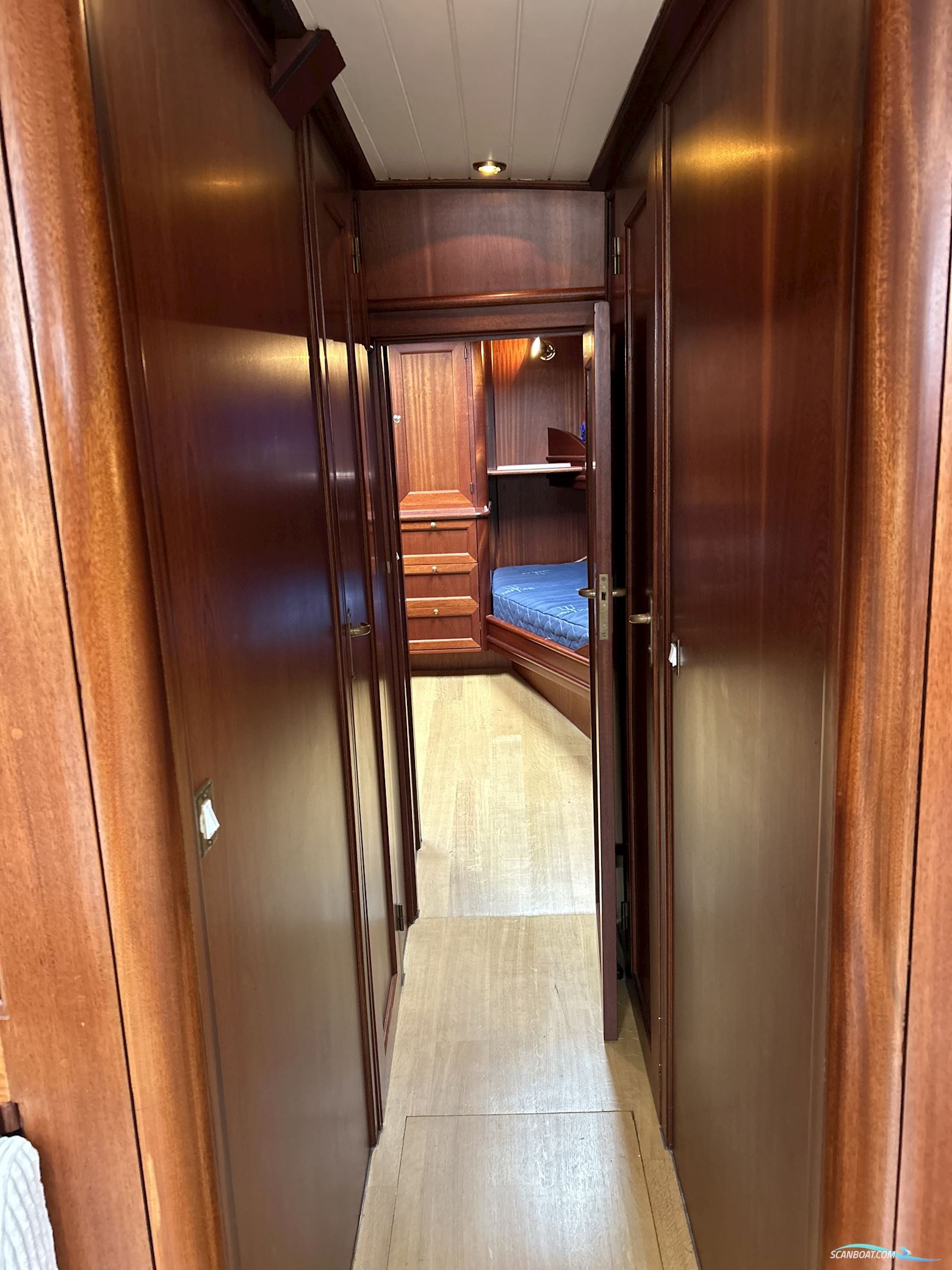 Lemsteraak Beluga Roefuitvoering Jachtuitvoering