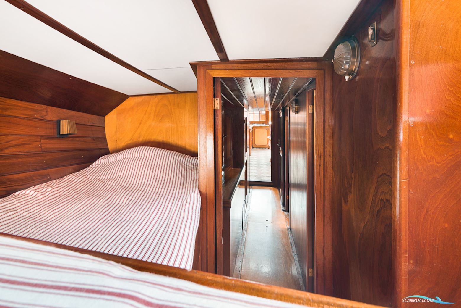 Lemsteraak De Wulp - Roefuitvoering