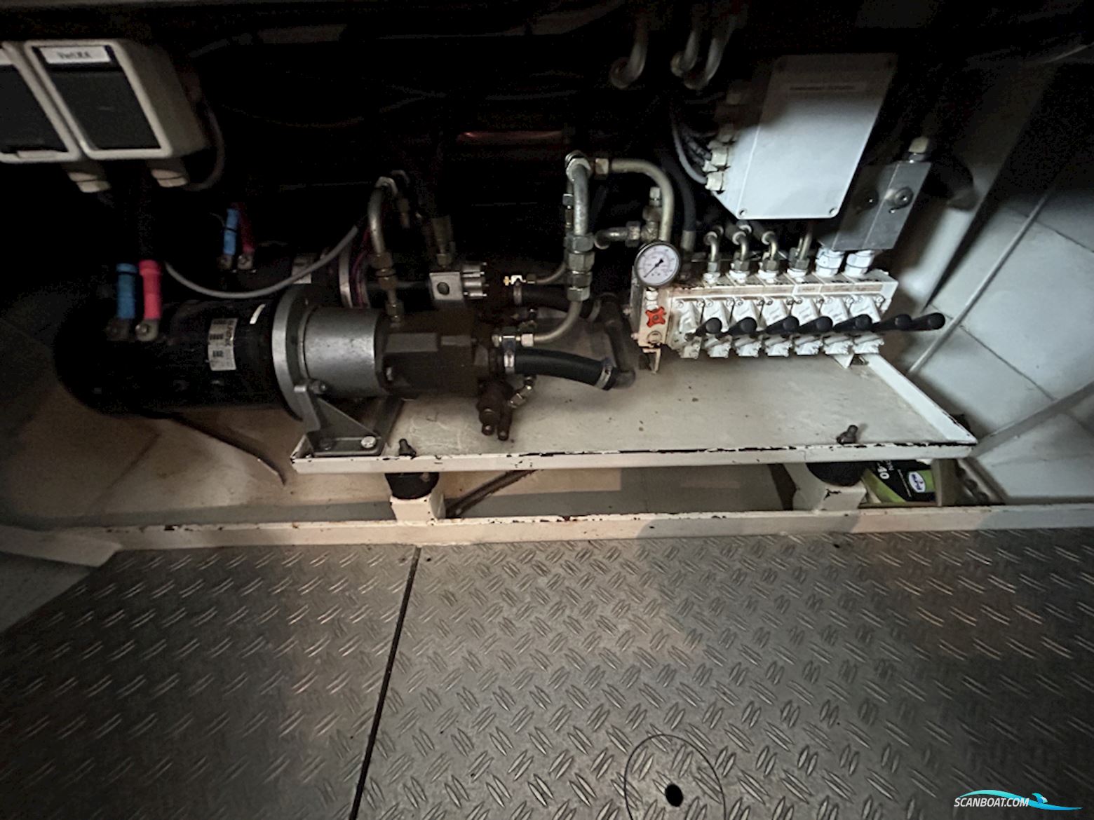 Lemsteraak Roefmodel - Walrus 1600