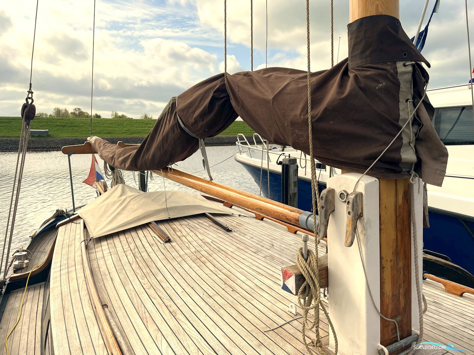 Lemsteraak 't Noorderlicht - Roef Uitvoering