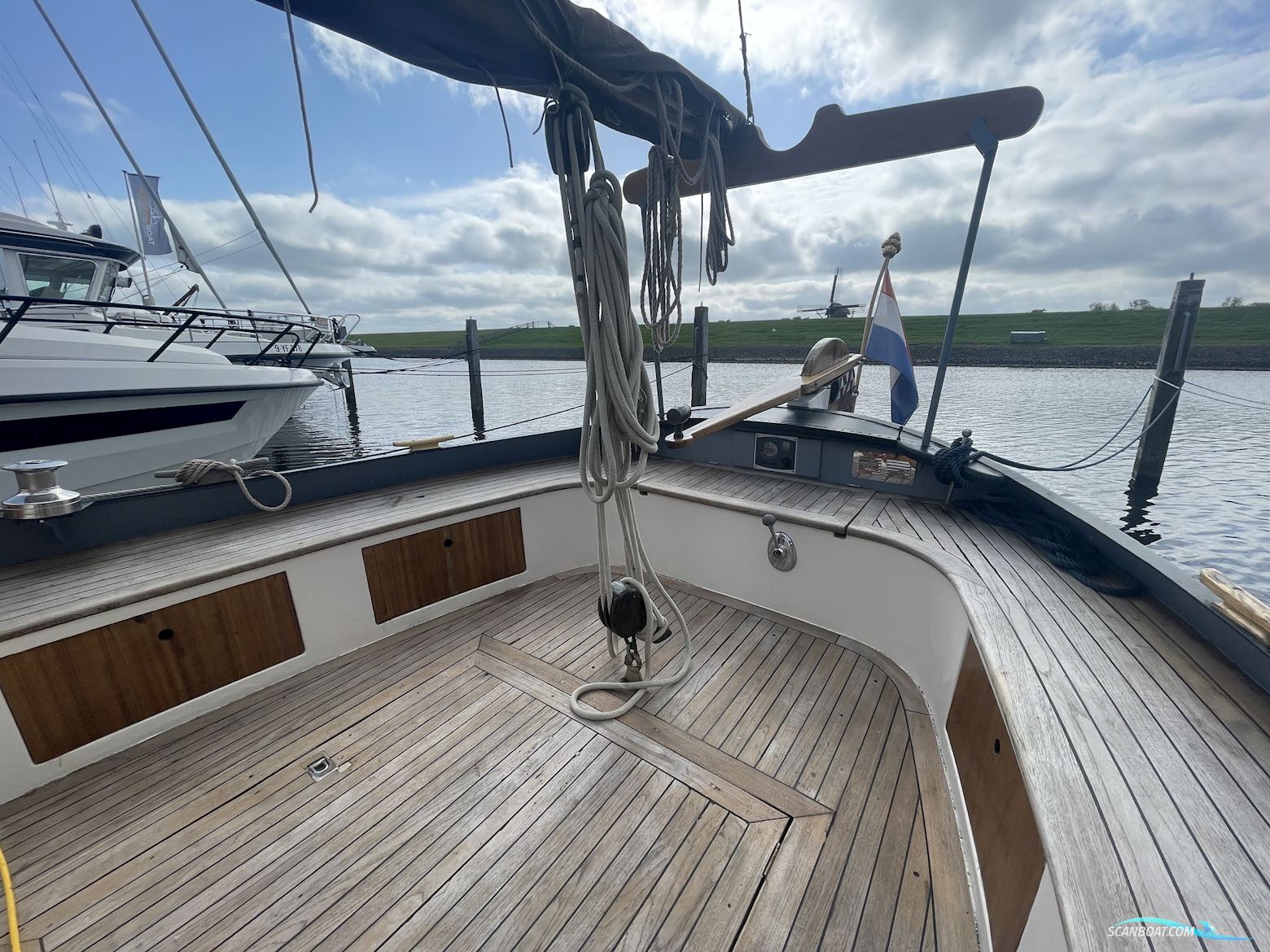 Lemsteraak 't Noorderlicht - Roef Uitvoering