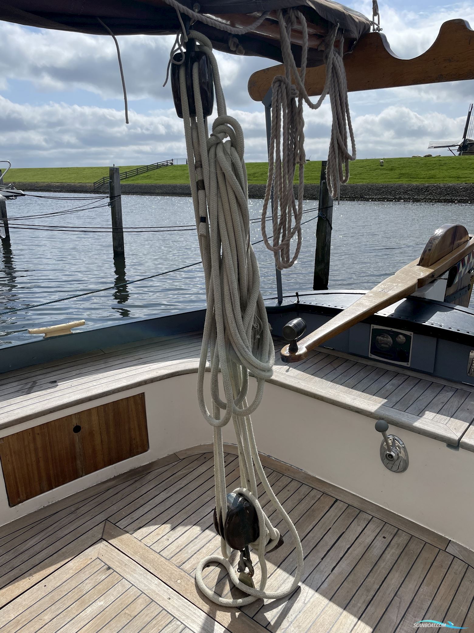 Lemsteraak 't Noorderlicht - Roef Uitvoering