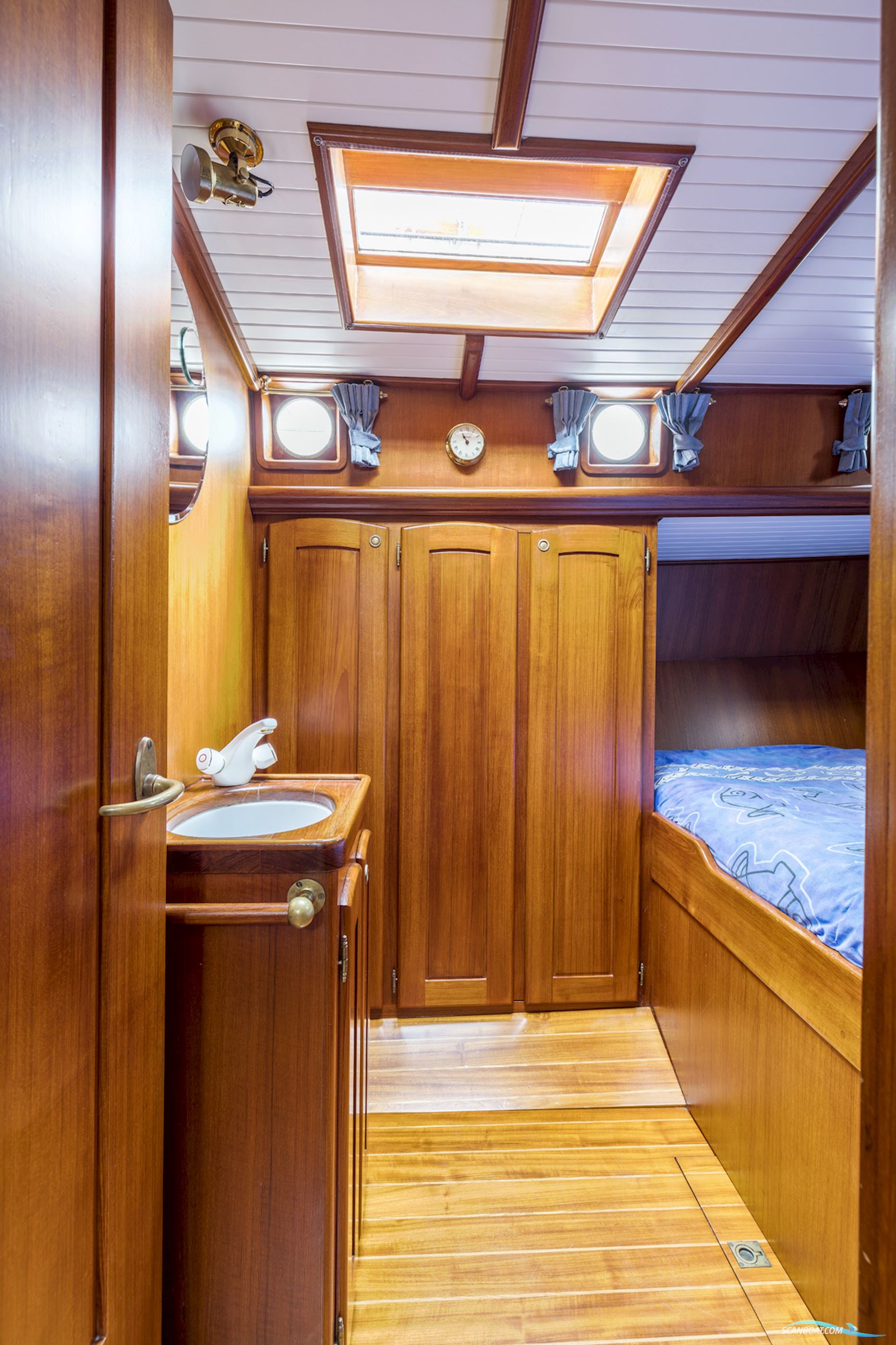 Lemsteraak Visotter - Roefuitvoering