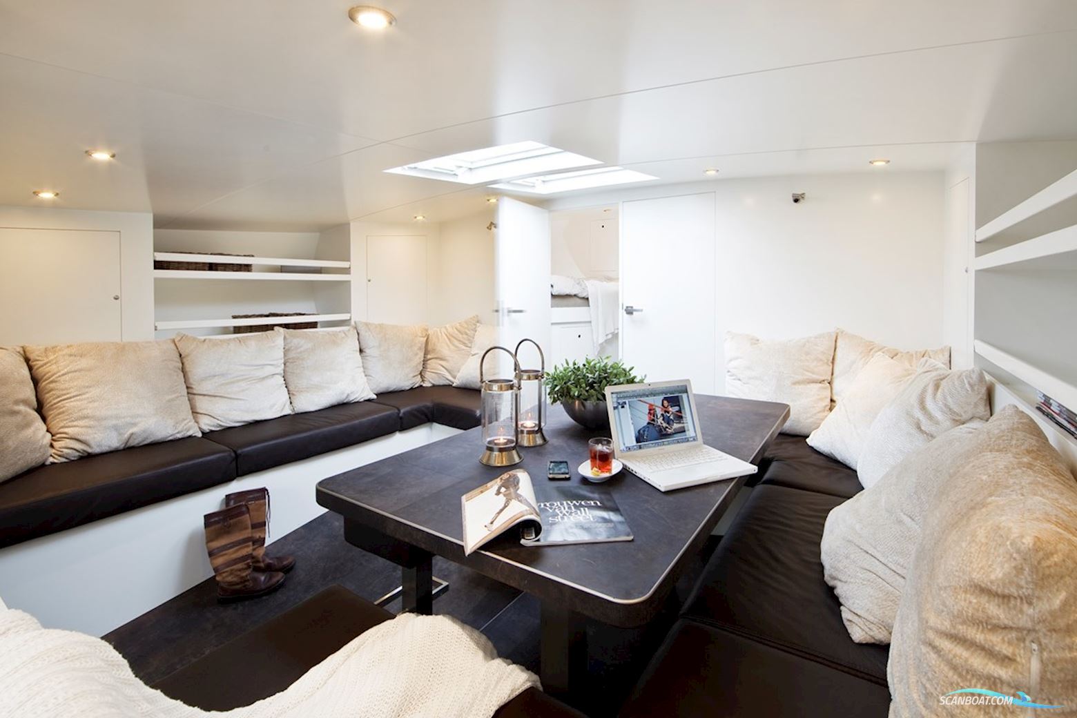 Lemsteraak Warber VA210 - Visserman Uitvoering