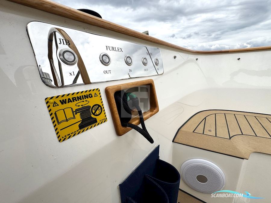 Leonardo Yachts Eagle 38