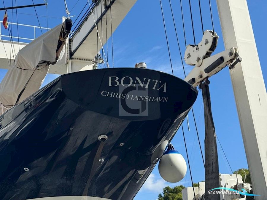 Leonardo Yachts Eagle 38