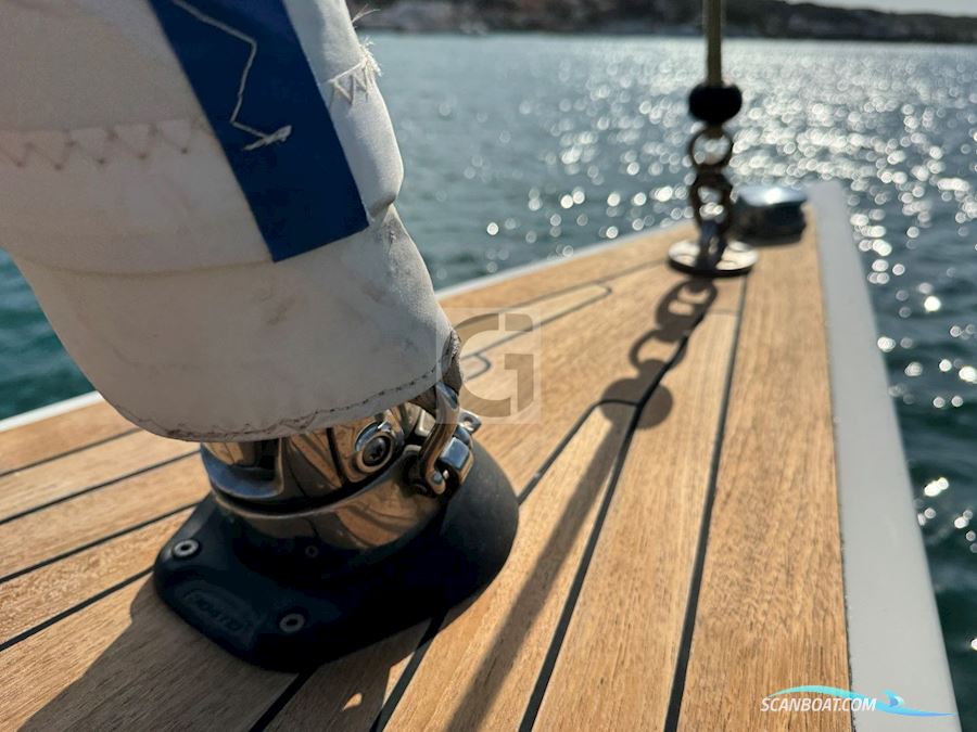 Leonardo Yachts Eagle 54