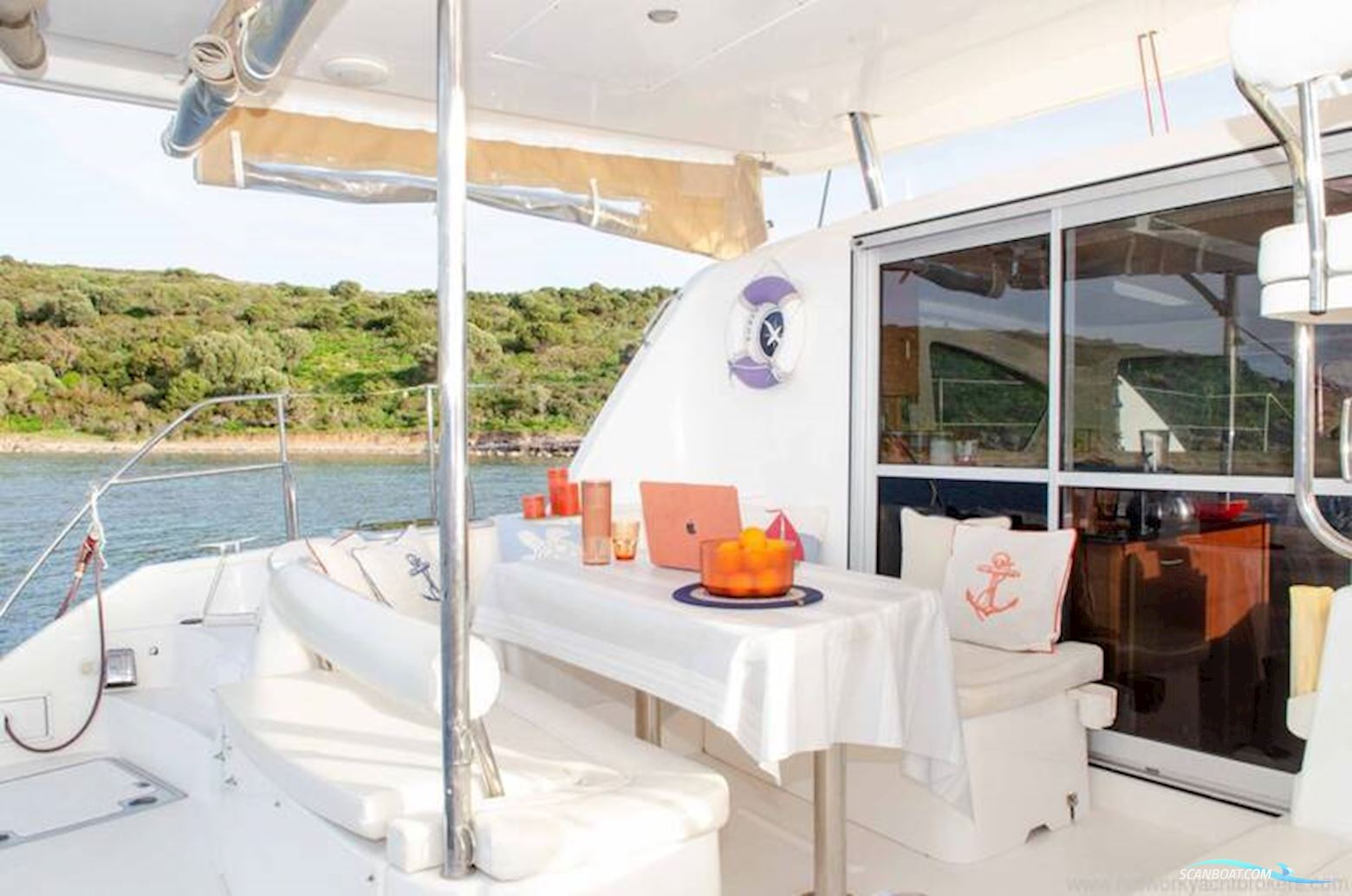 Leopard Catamarans Leopard 38