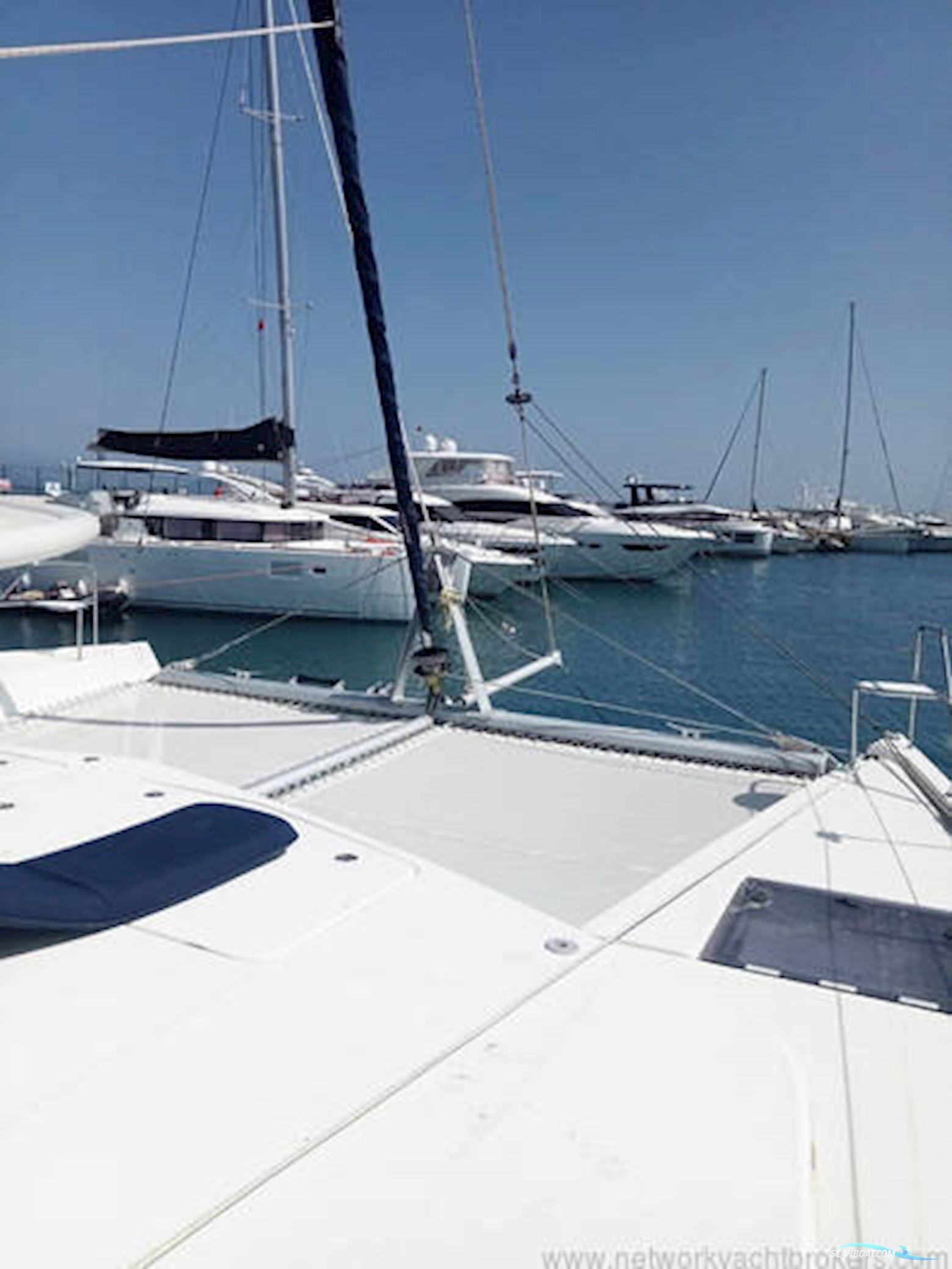 Leopard Catamarans Leopard 58