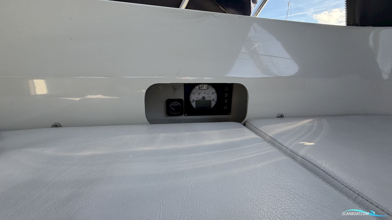 LM Mermaid 290