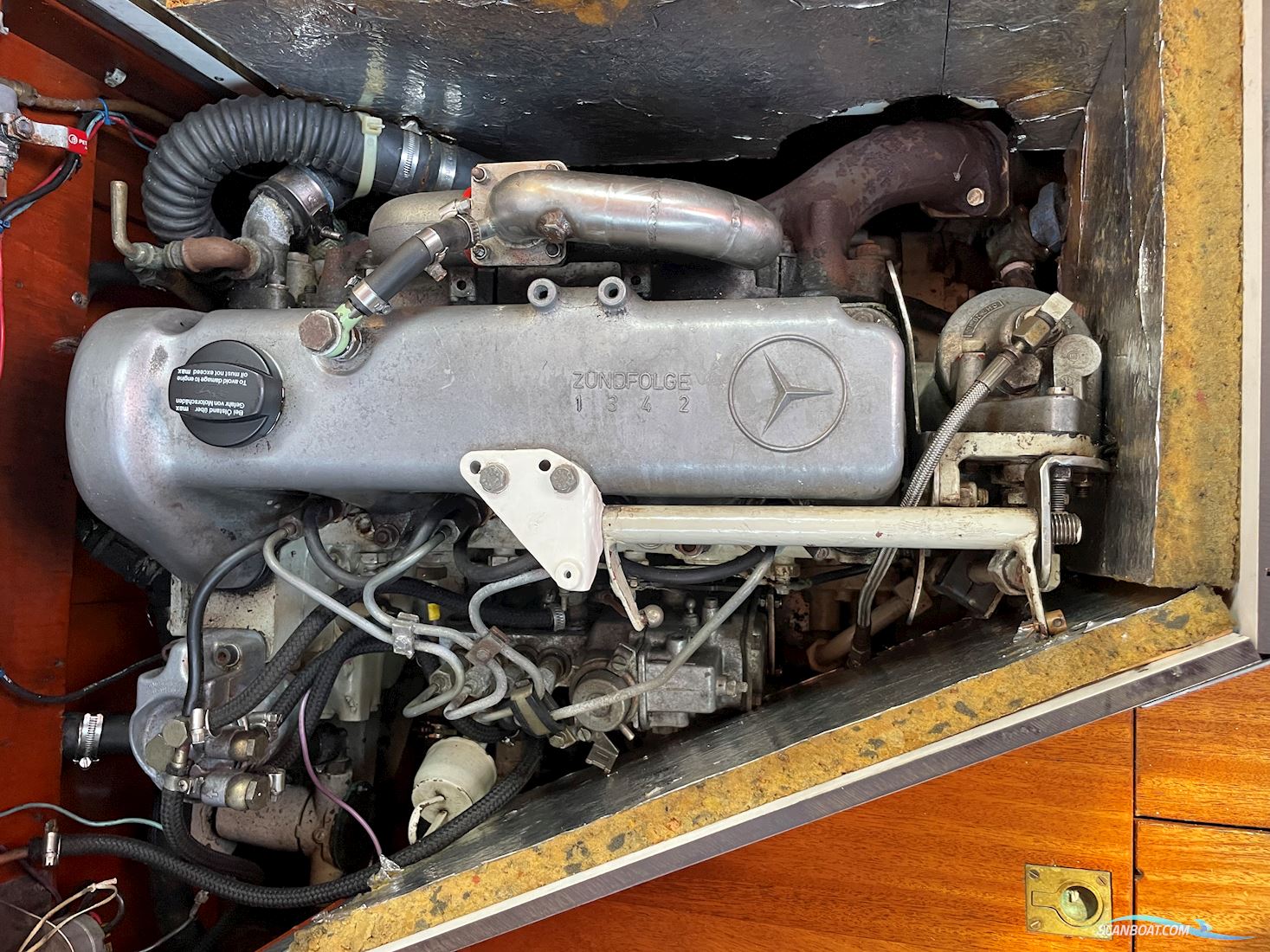 Mahogny Sejlbåd 32'