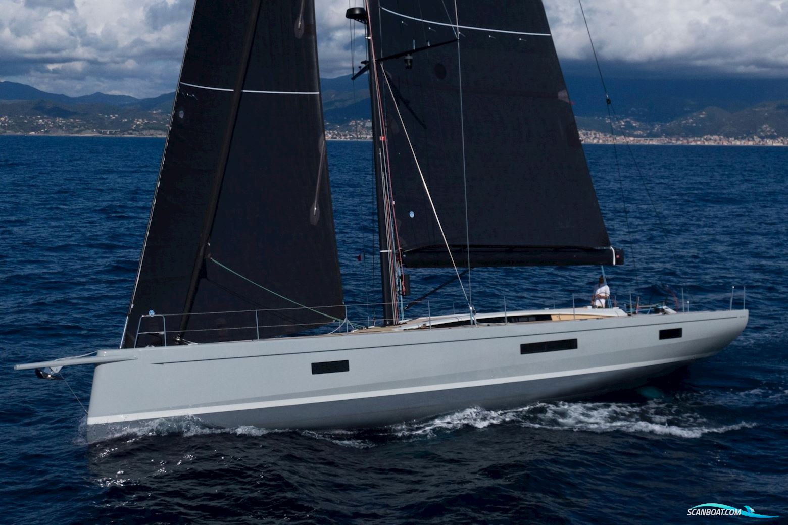 Maxi Dolphin 62 ab