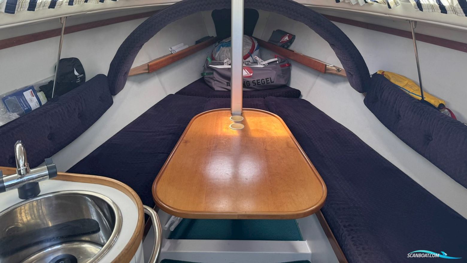 Maxi Yachts 800