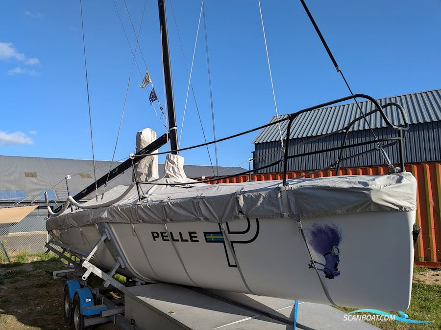 Melges 32
