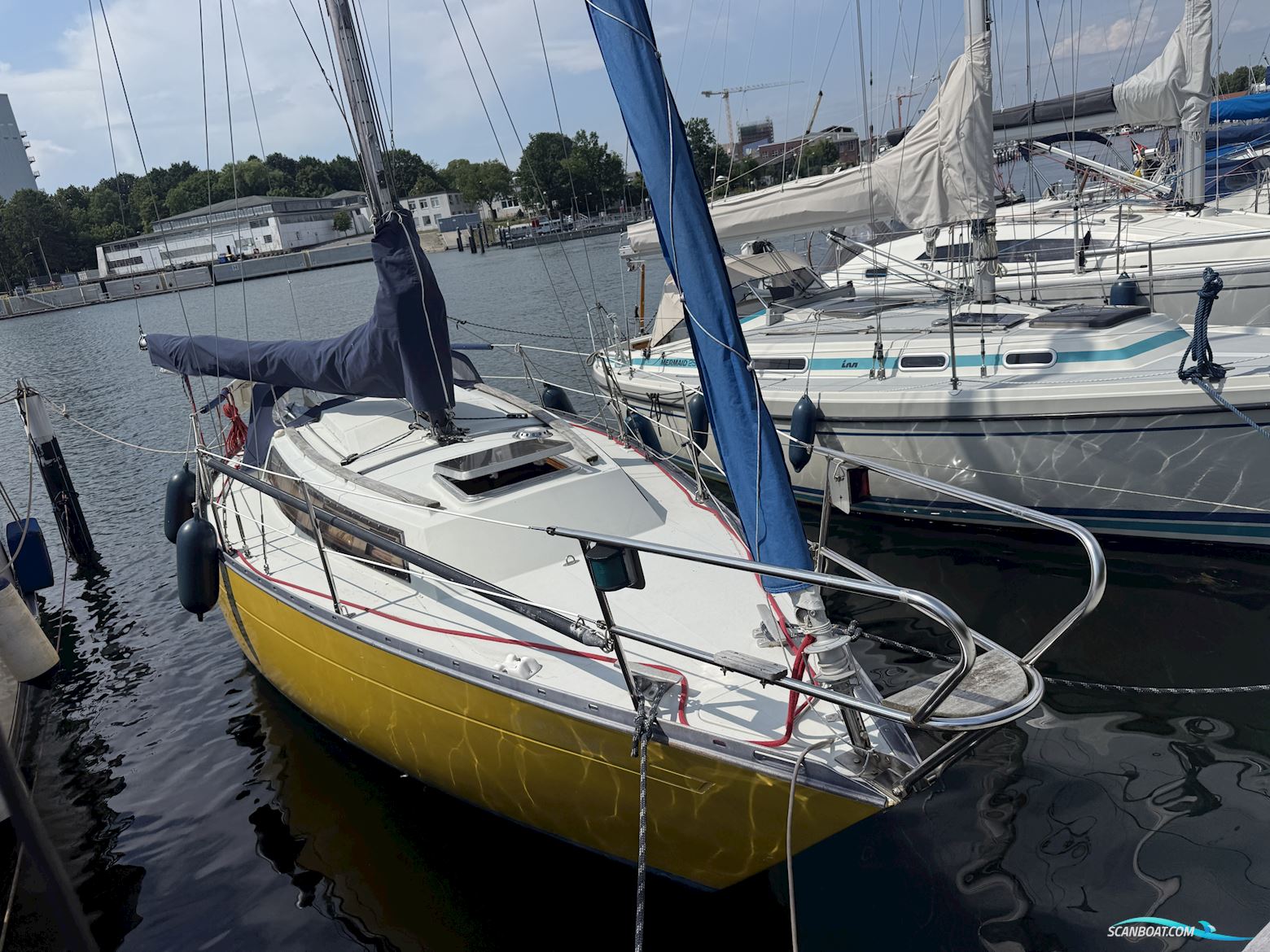 Mirage Boats 28
