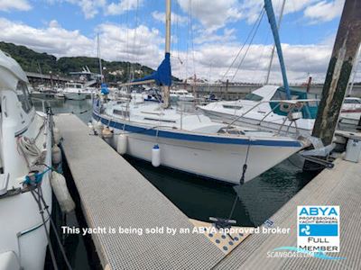 Moody 33 MK I Centre Cockpit Segelboot 1980, mit Volvo M2030 motor, England