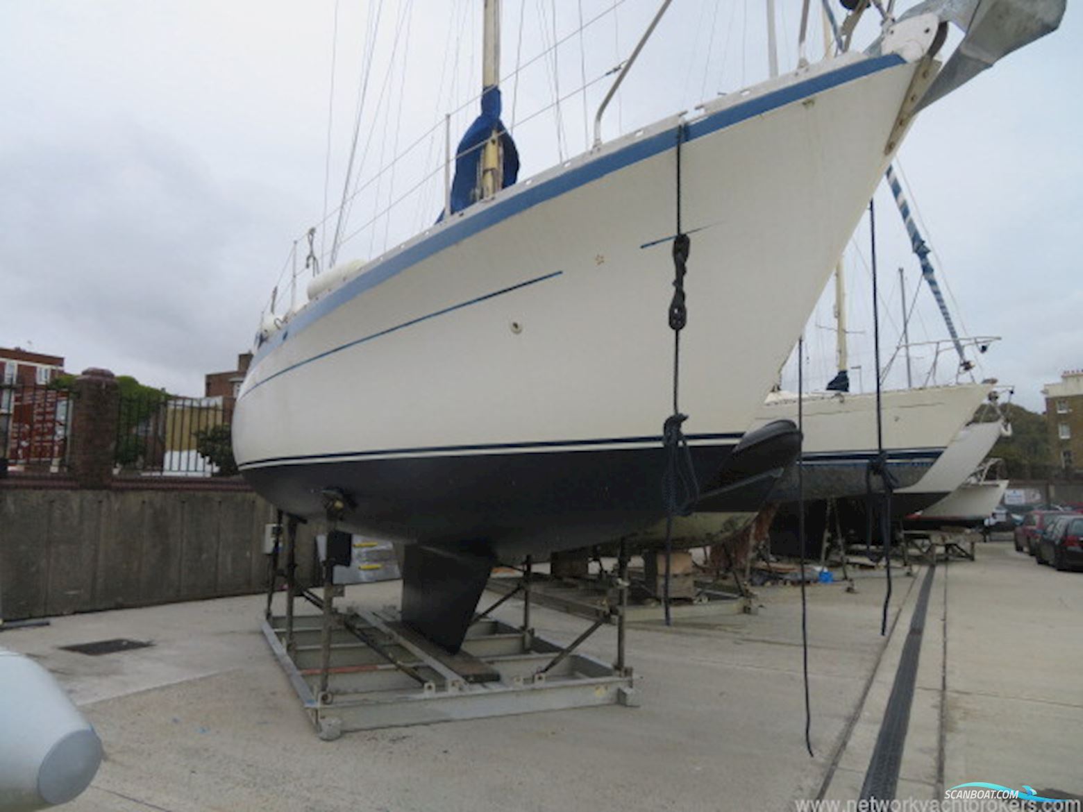 Moody 33 MK I Centre Cockpit