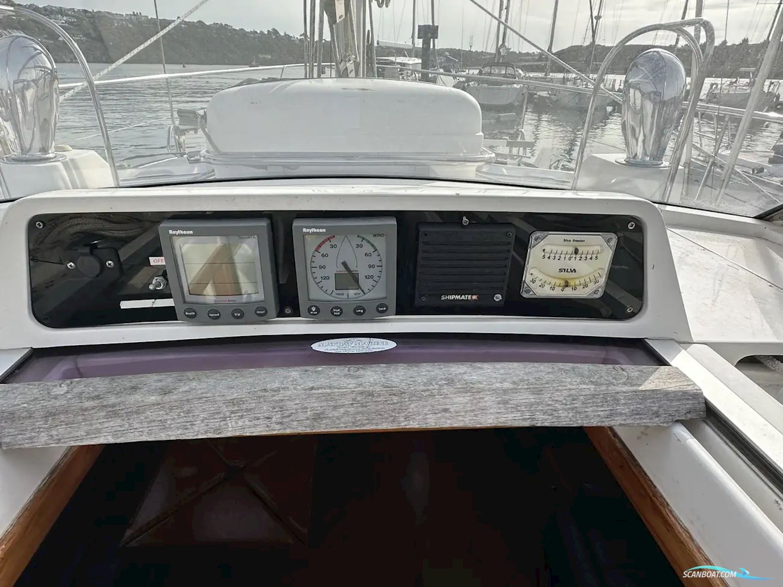 Moody 46