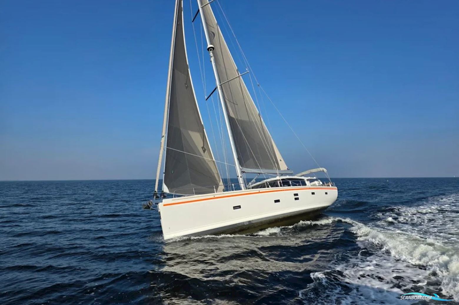 Moody 54 DS - Decksaloon