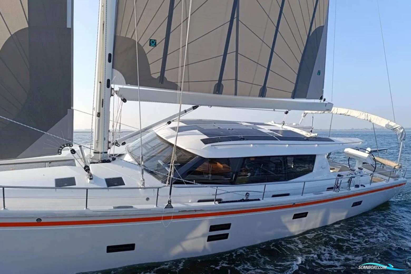 Moody 54 DS - Decksaloon