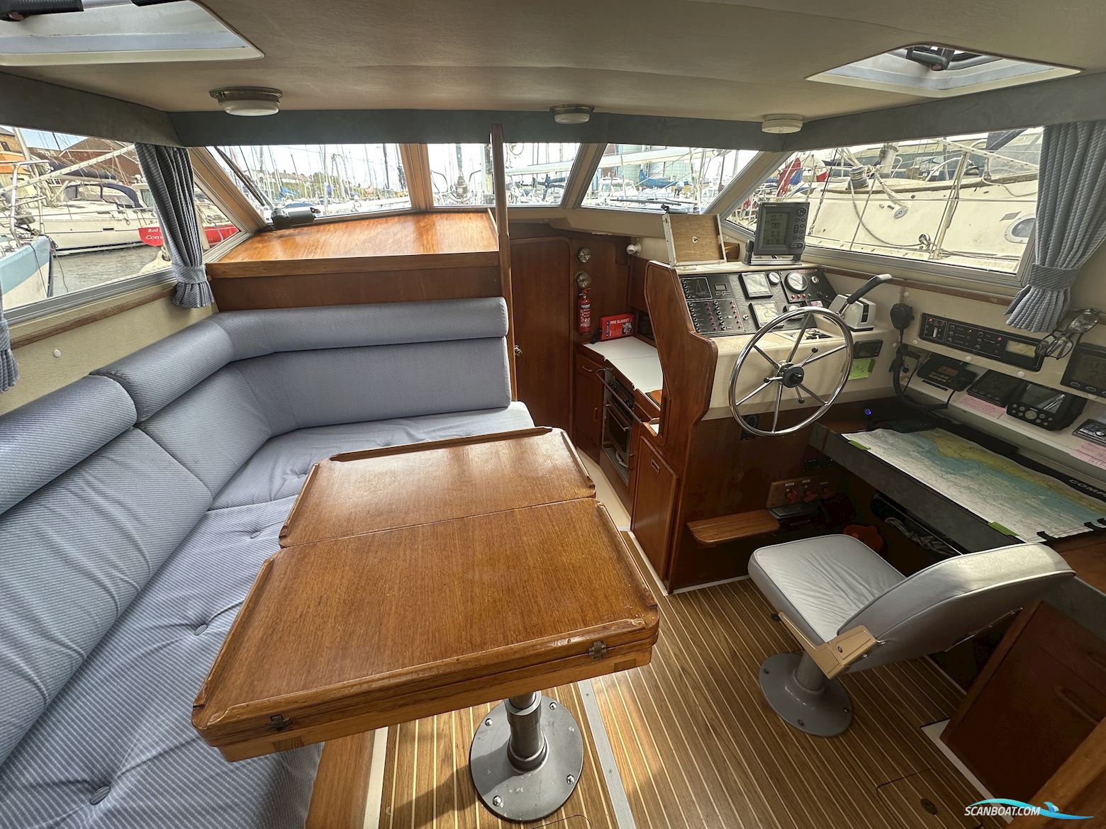 Moody Eclipse 33