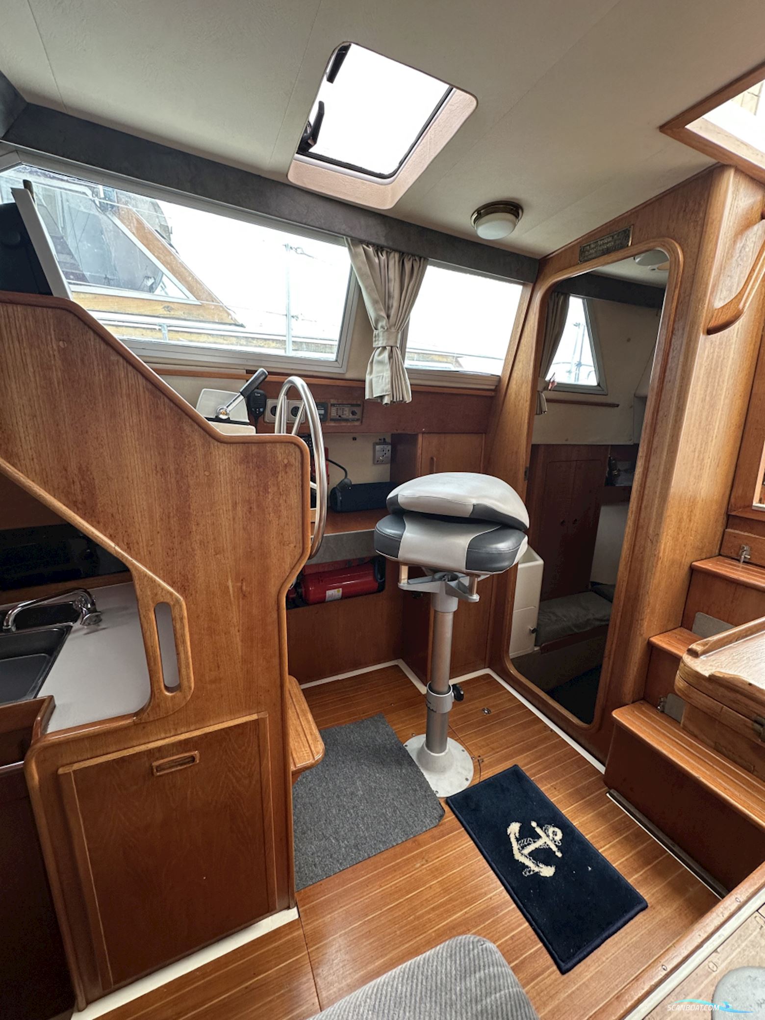 Moody Eclipse 33
