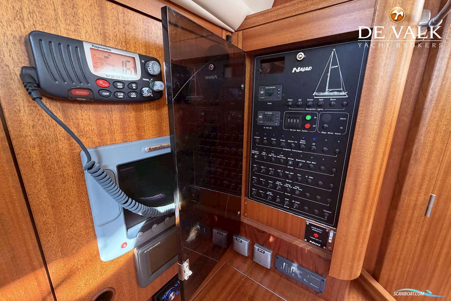 Najad 355