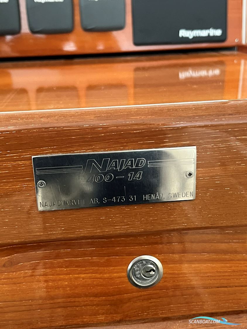Najad 400