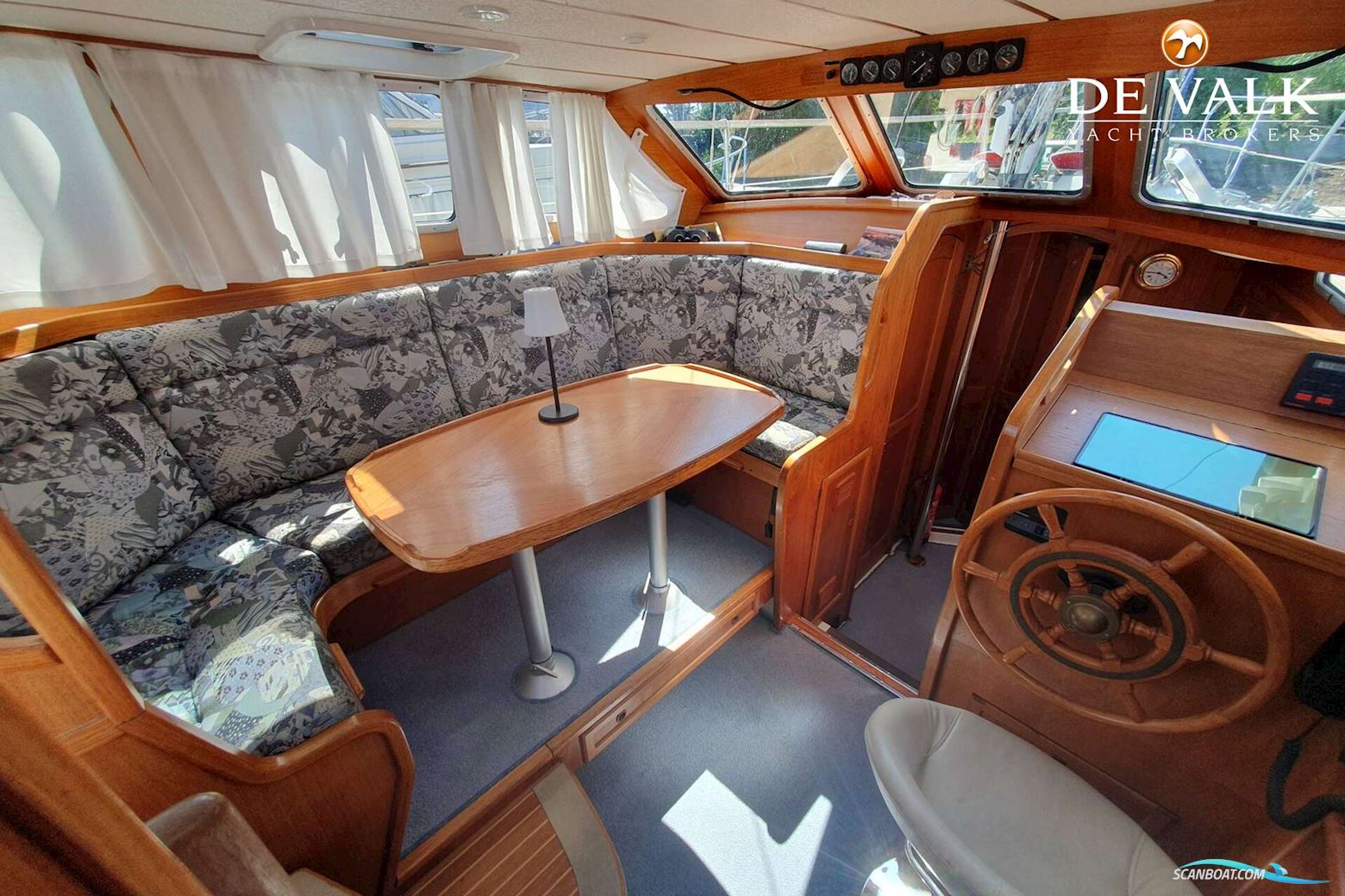 Nauticat 32
