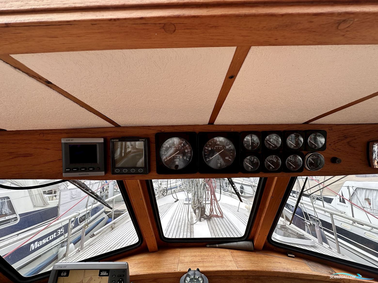 Nauticat 33