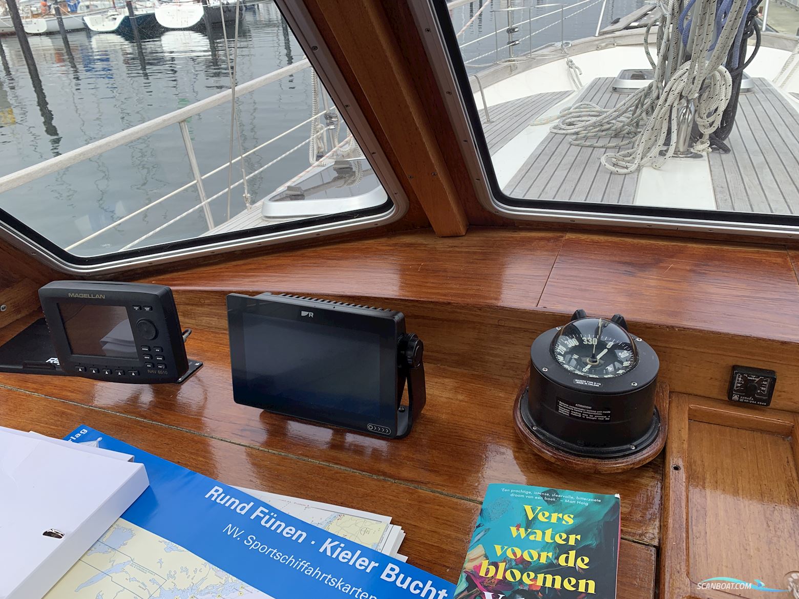 Nauticat 33