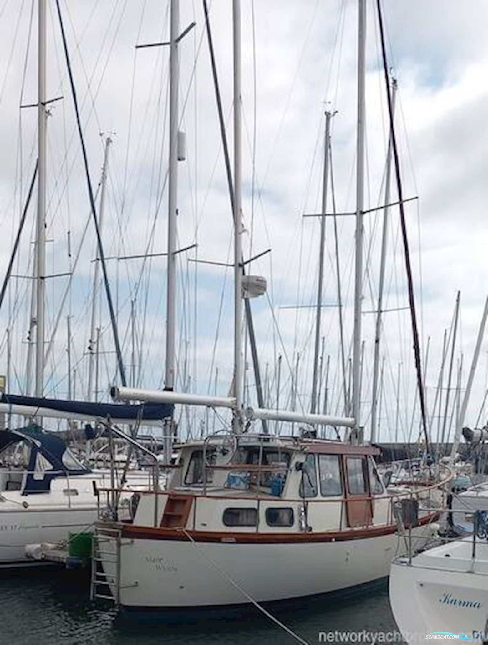 Nauticat 33