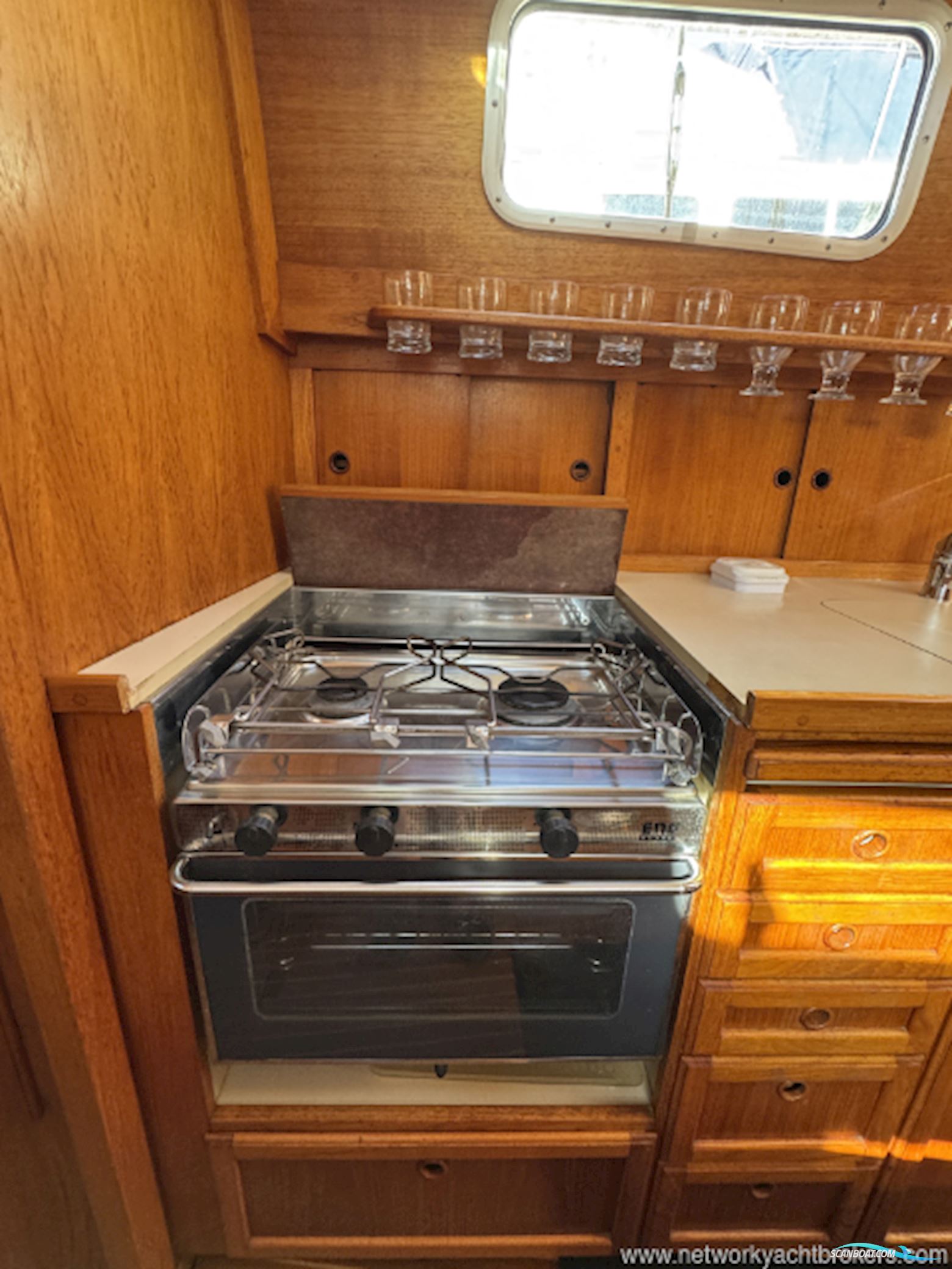Nauticat 33