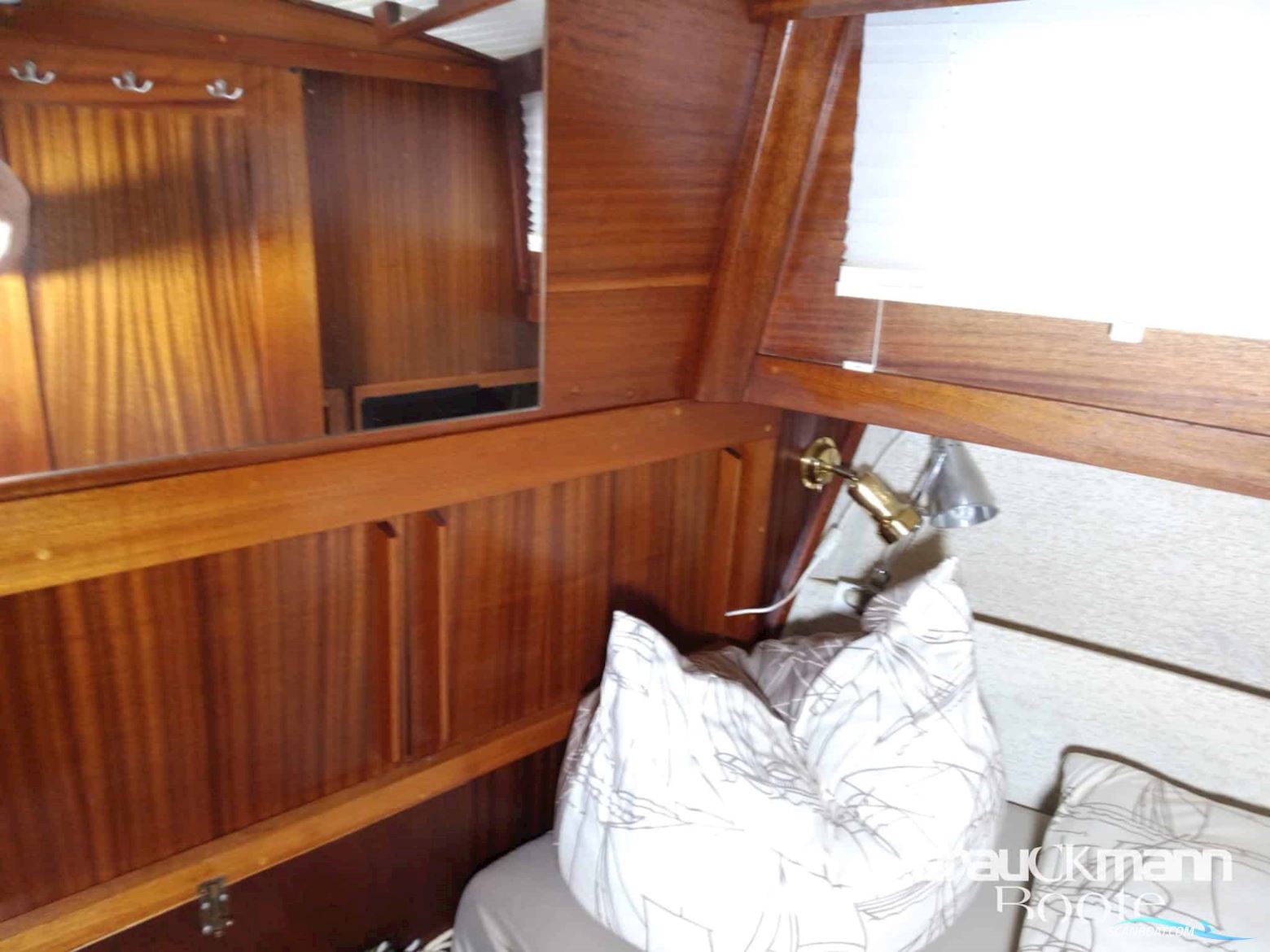 Nauticat 33