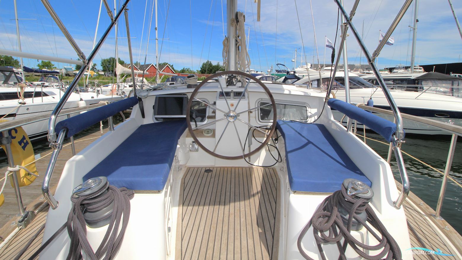 Nauticat 331