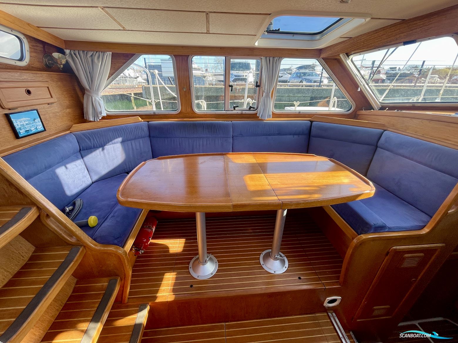 Nauticat 35