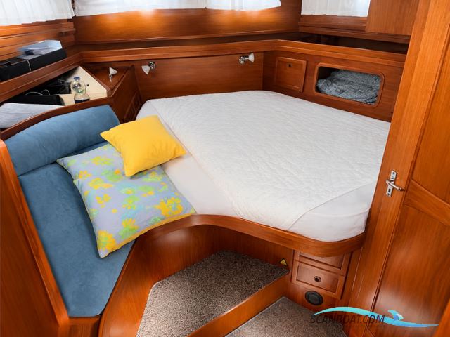 Nauticat 35