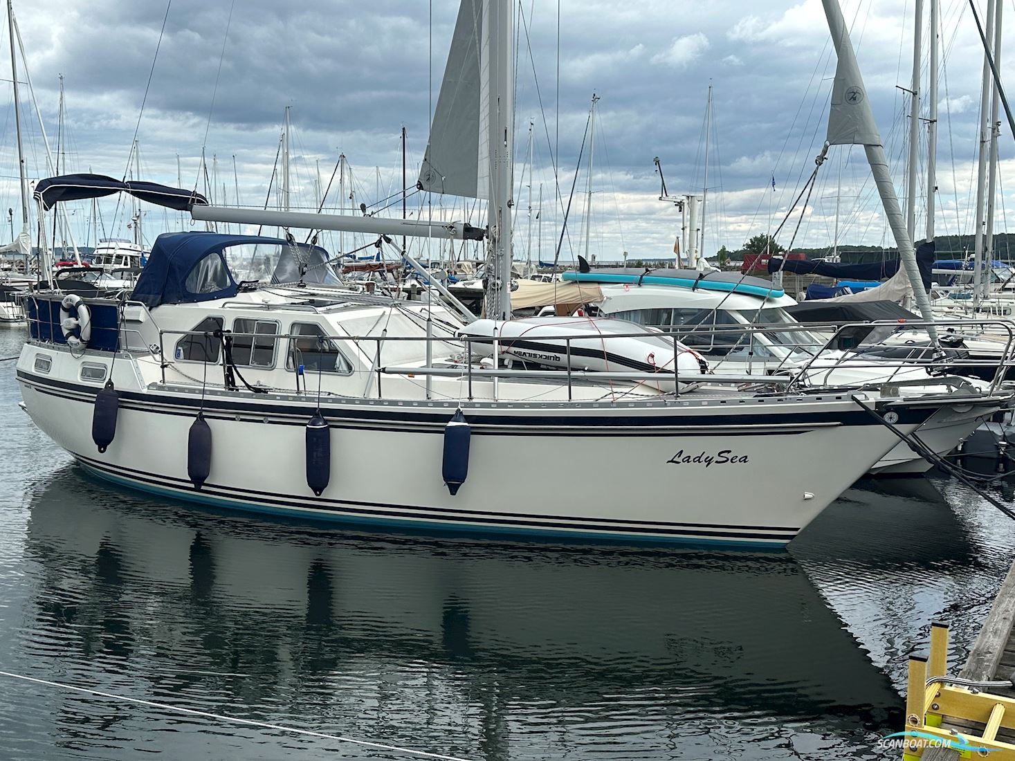 Nauticat 35