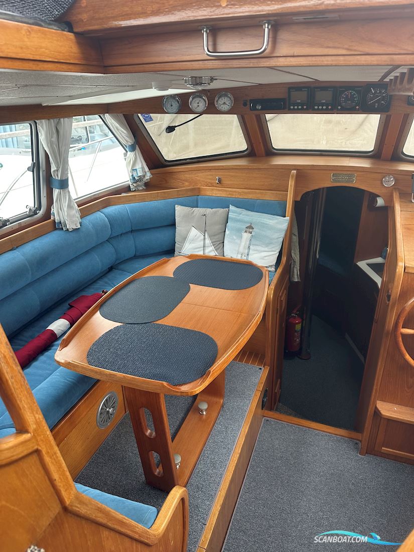 Nauticat 35