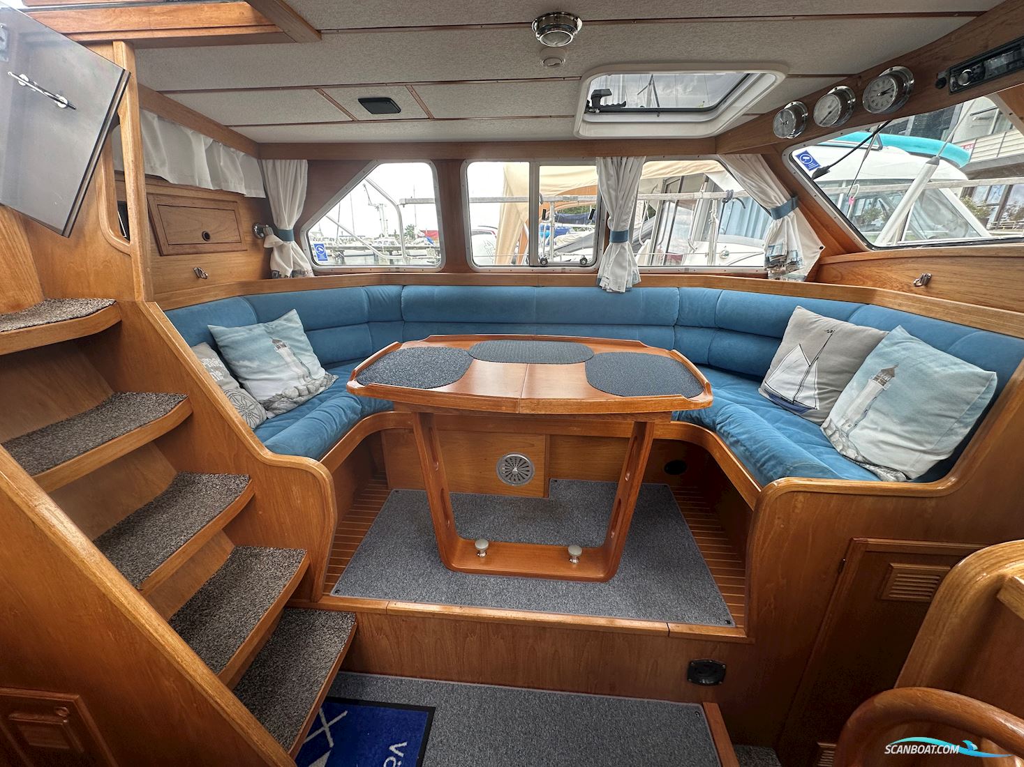 Nauticat 35