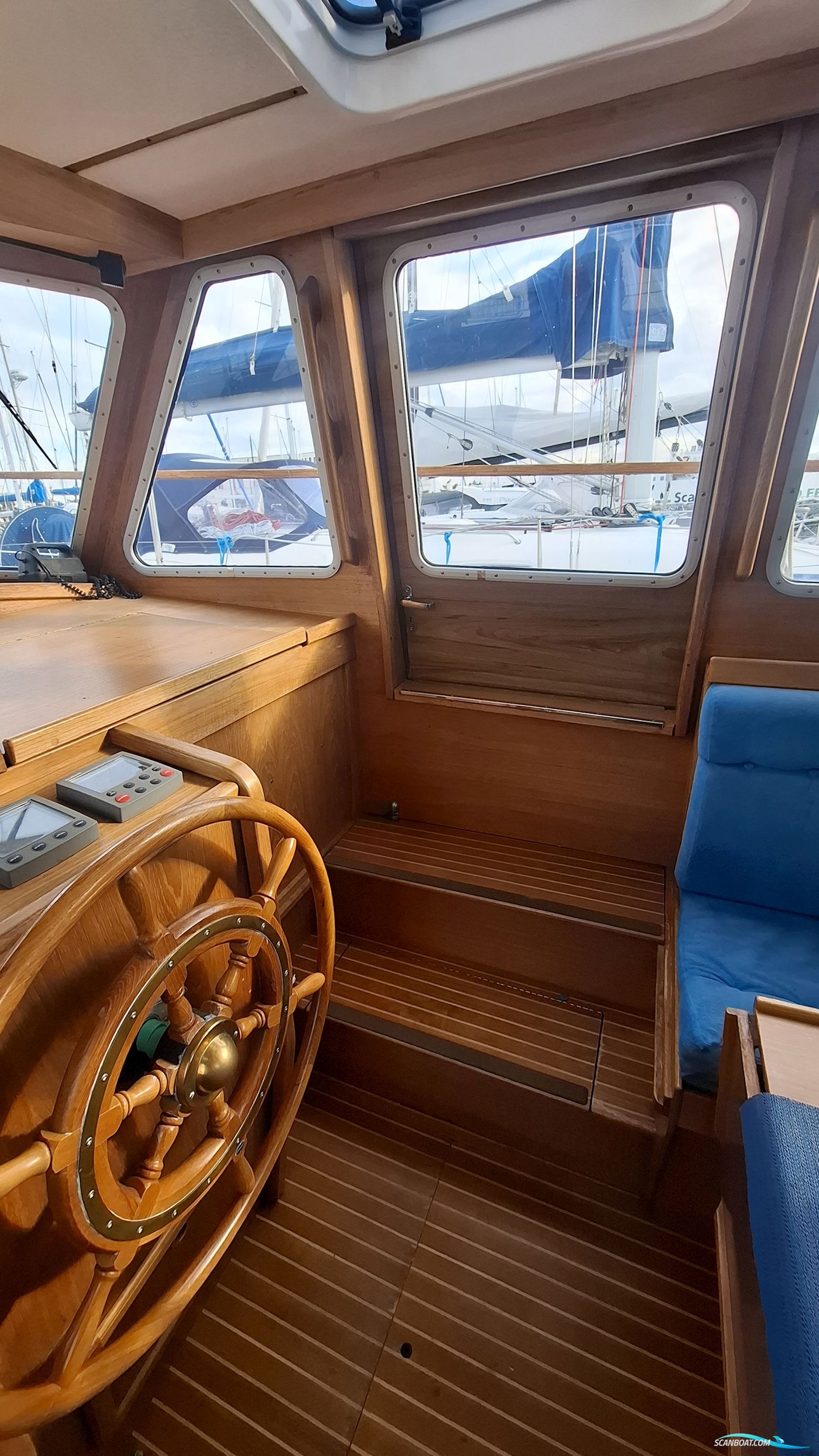 Nauticat 38
